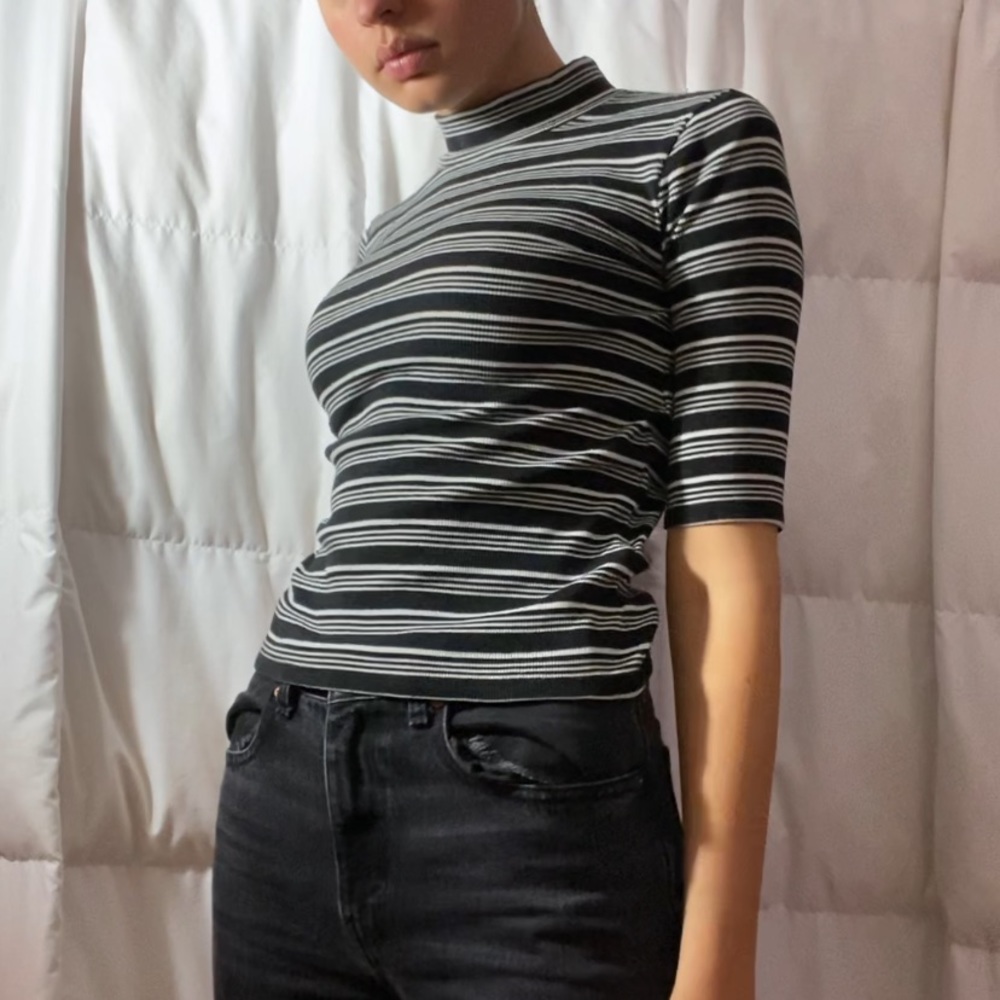 Black and White Turtleneck top